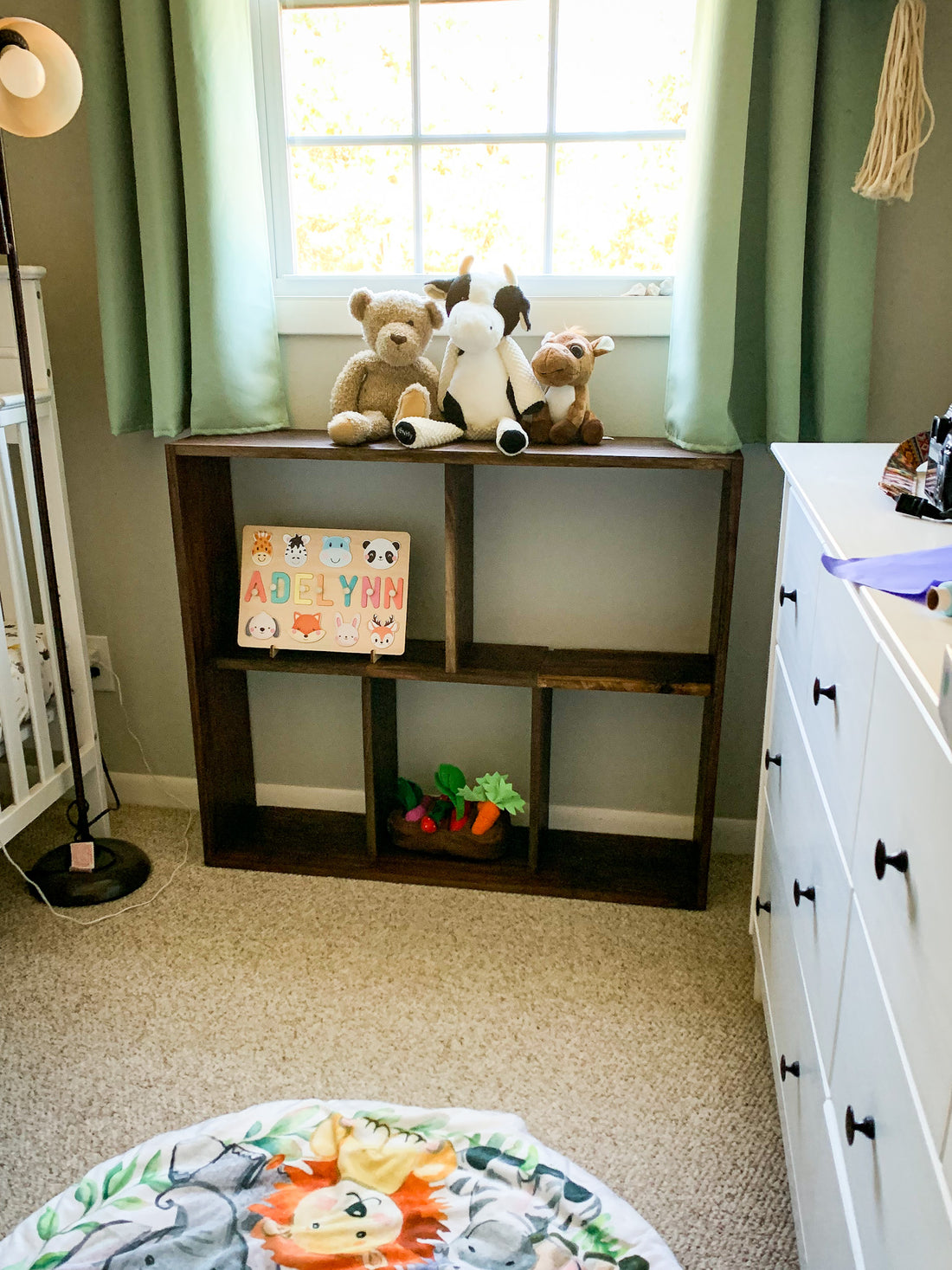 Woodworking Project: Toy Cubby
